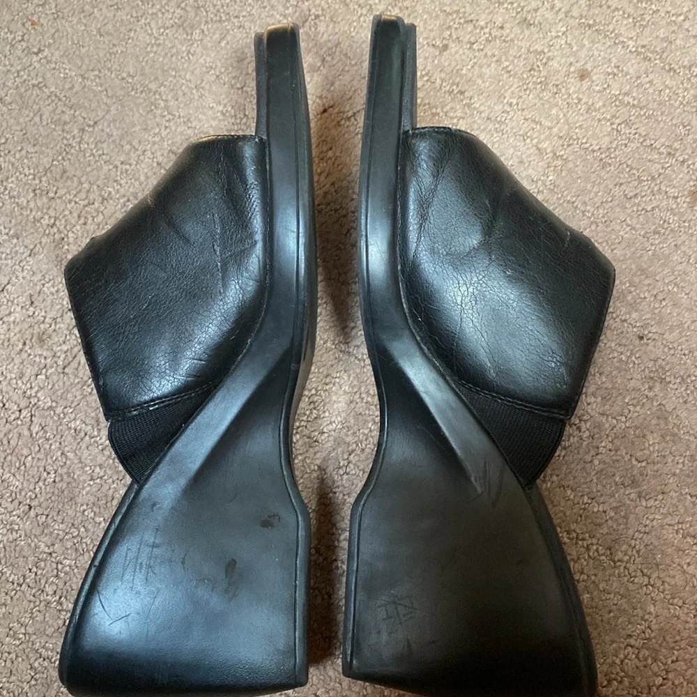 Women's Black Size 8.5 Mules w/ Wedge Heel Summer Neutral Academia Spring